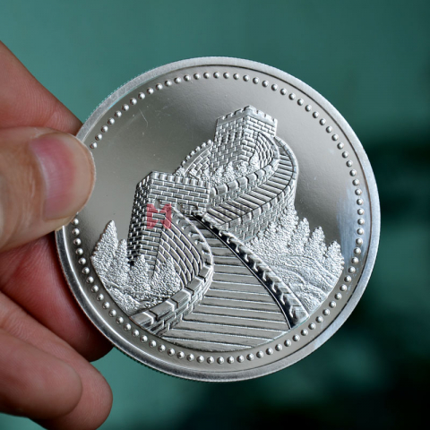 湖南長沙某大學院校定制純銀紀念章